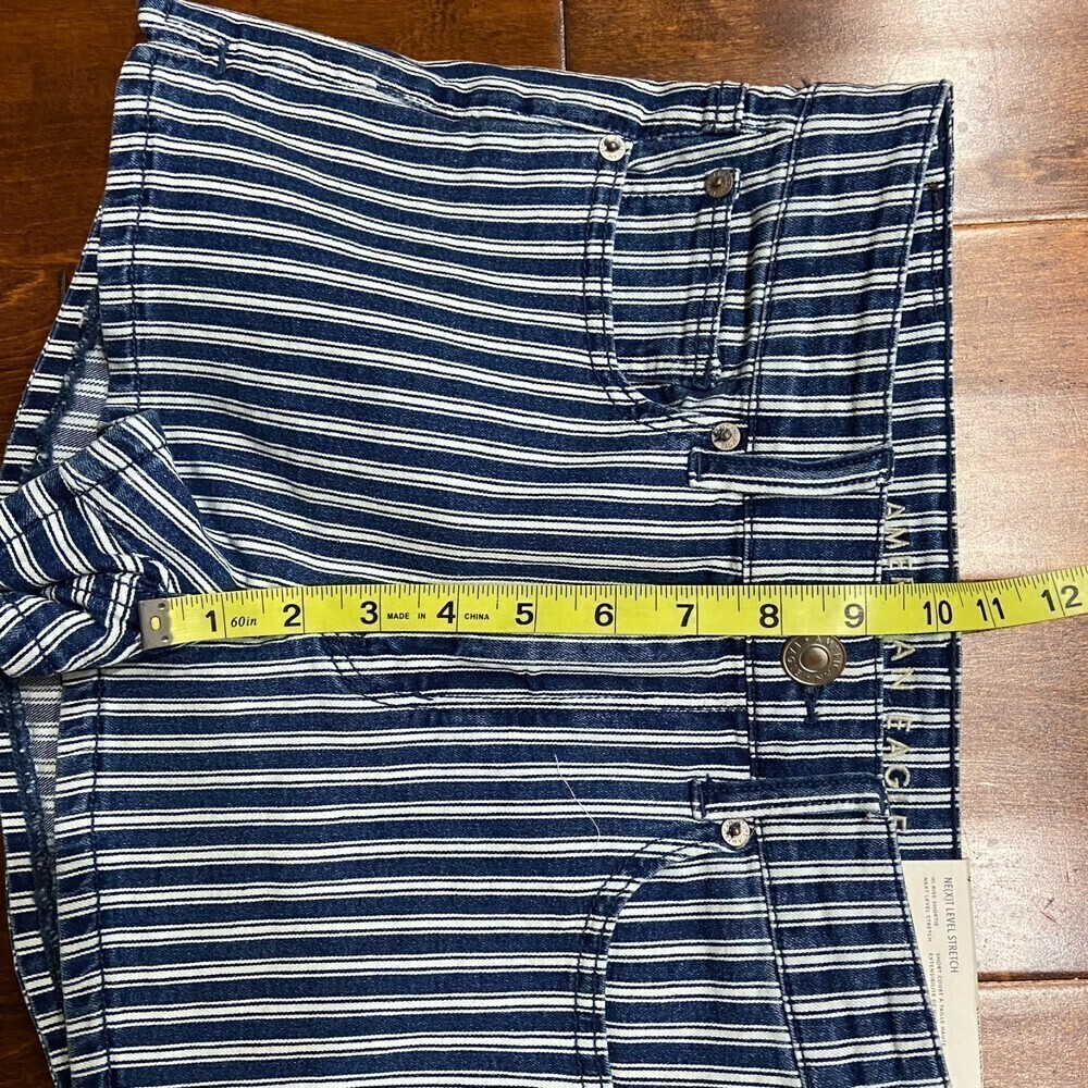 American Eagle Pinstriped Hi Rise Shortie Denim Blue Shorts Women's Size 6 NWT - Picture 9 of 9